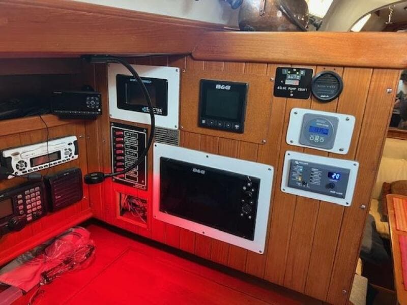 1986 Tayana V42