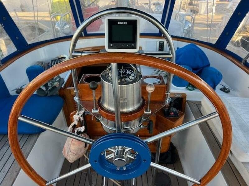 1986 Tayana V42