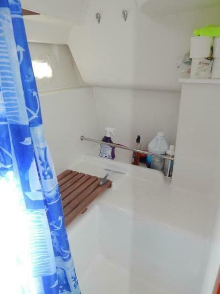2004 Beneteau 373