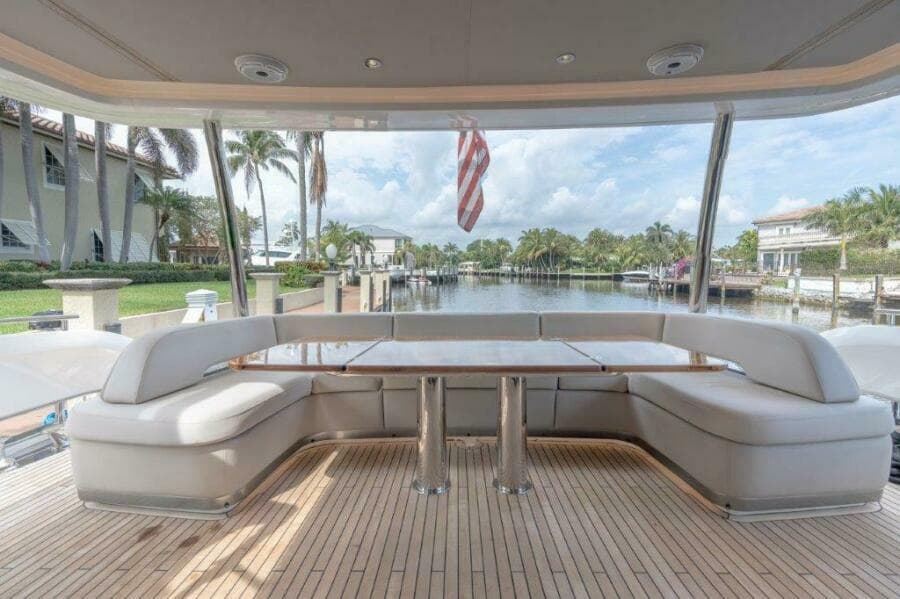 Princess 85 Kaos Aft Deck