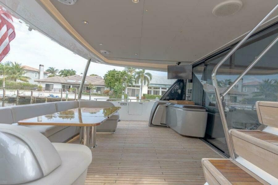 Princess 85 Kaos Aft Deck