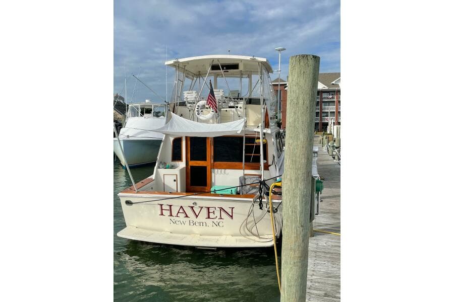 1986 Egg Harbor 37 Convertible