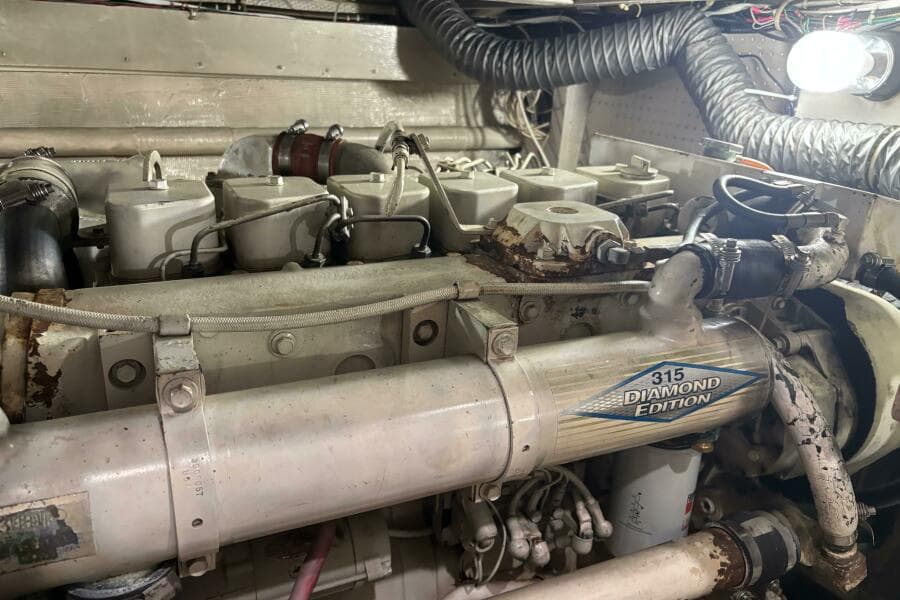 1986 Egg Harbor 37 Convertible
