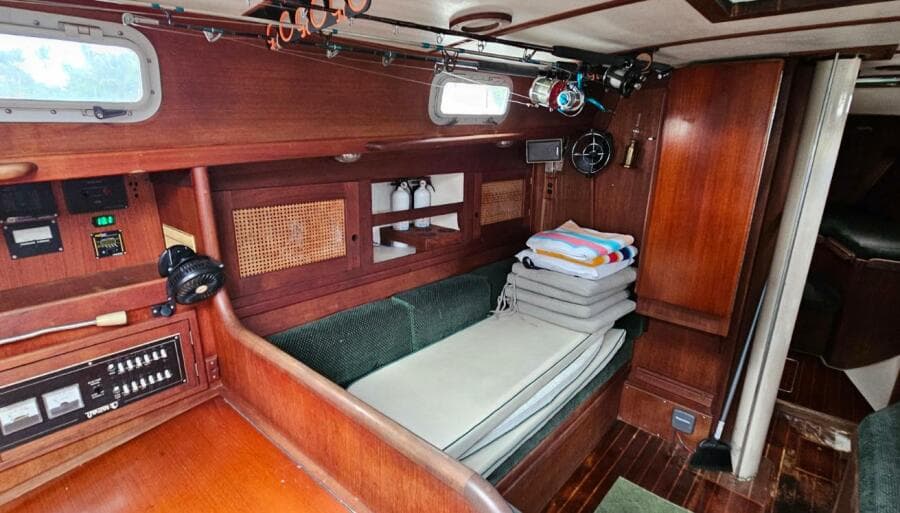 1987 Tartan 37