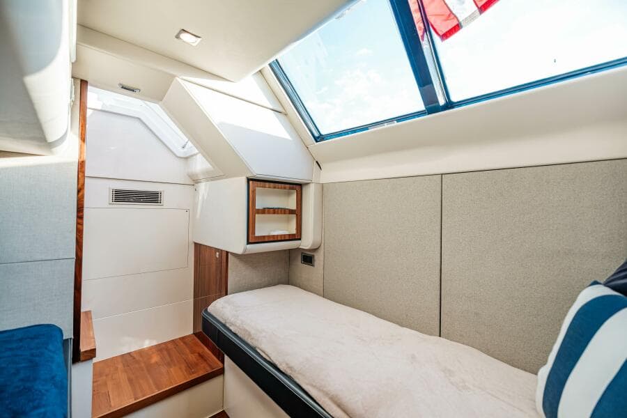 2011 Fairline 65 Squadron
