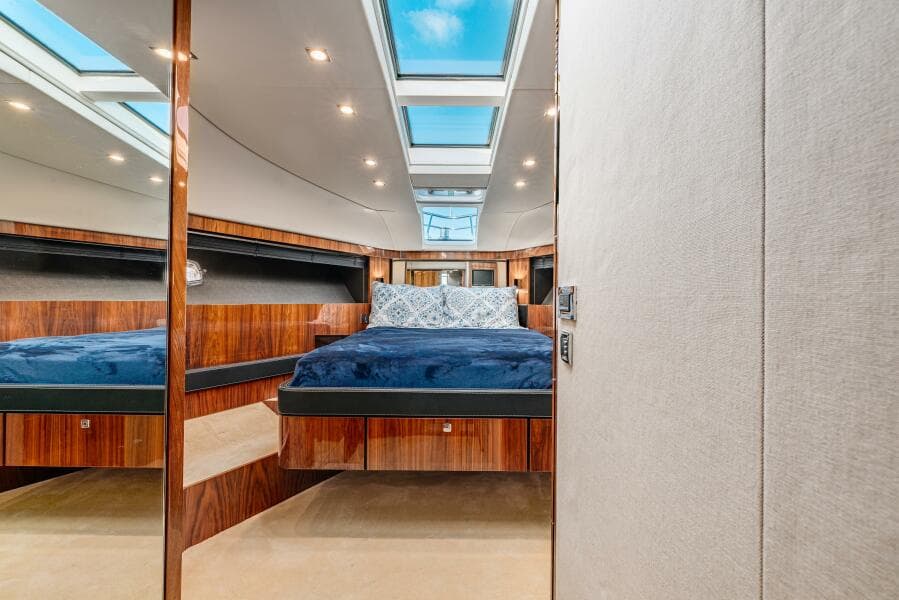 2011 Fairline 65 Squadron