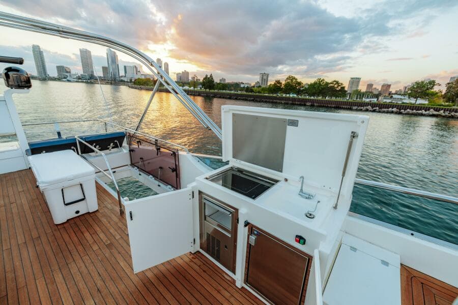 2011 Fairline 65 Squadron