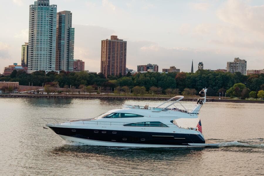 2011 Fairline 65 Squadron