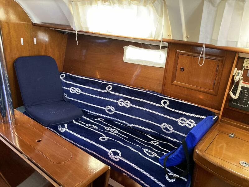 2000 Beneteau Oceanis 311
