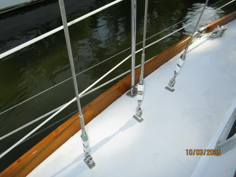 35' Bristol standing rigging1