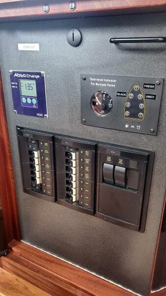 DC Electrical Panel