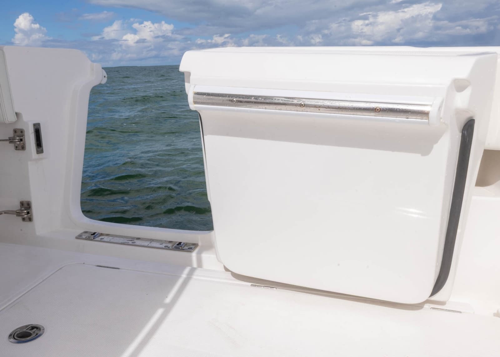 2024 BlackWater 43 Sportfish