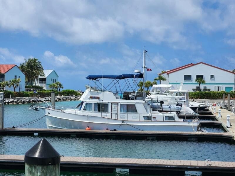 42' Grand Banks port profile1