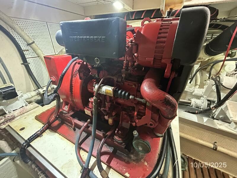 42' Grand Banks generator1