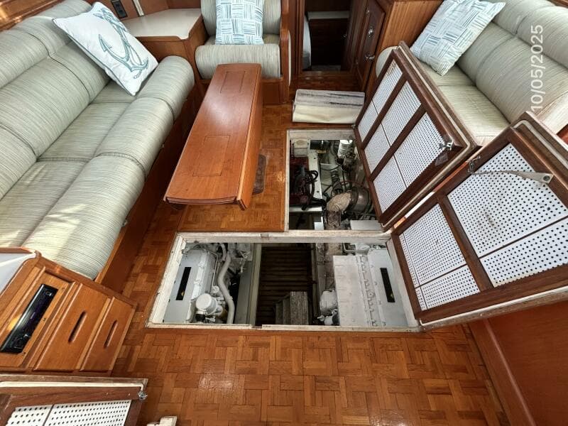 42' Grand Banks engine room access