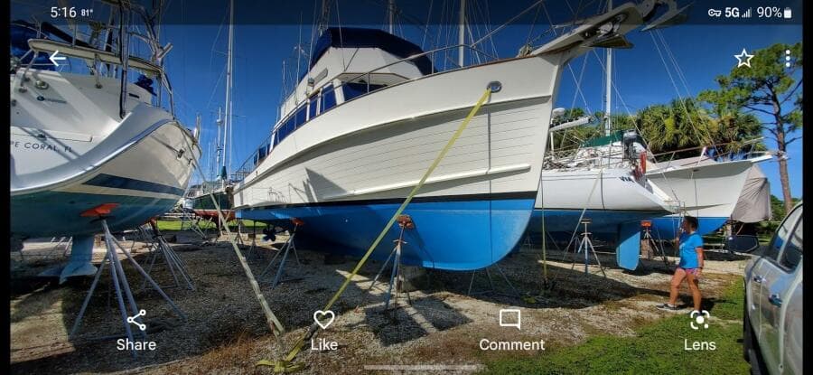 42' Grand Banks hauled out2