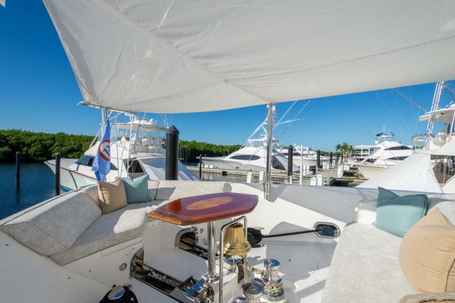 Bow Deck Lounge