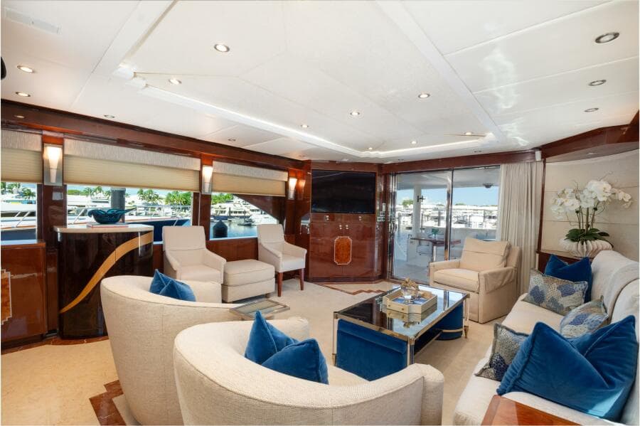 Main Salon Aft