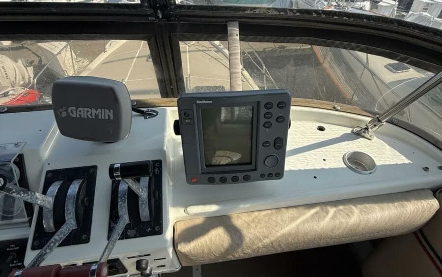 1984 Bayliner 3870 Motoryacht