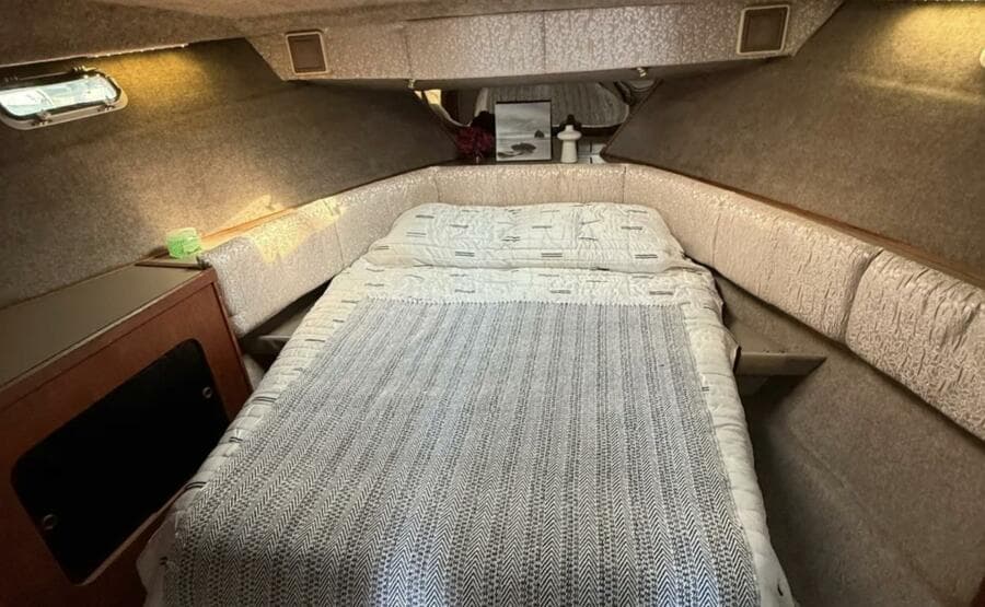 1984 Bayliner 3870 Motoryacht