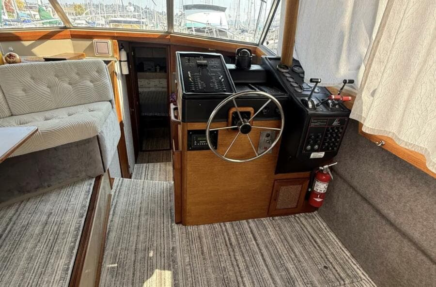 1984 Bayliner 3870 Motoryacht