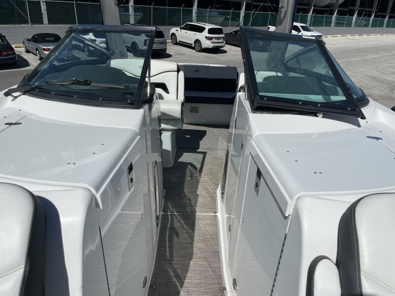2019 Monterey 328SS