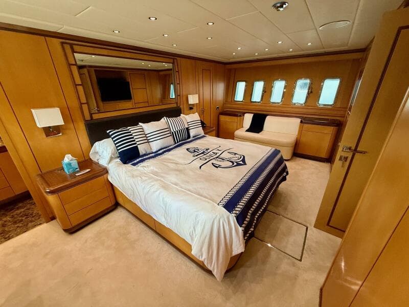 2005 Mangusta 92