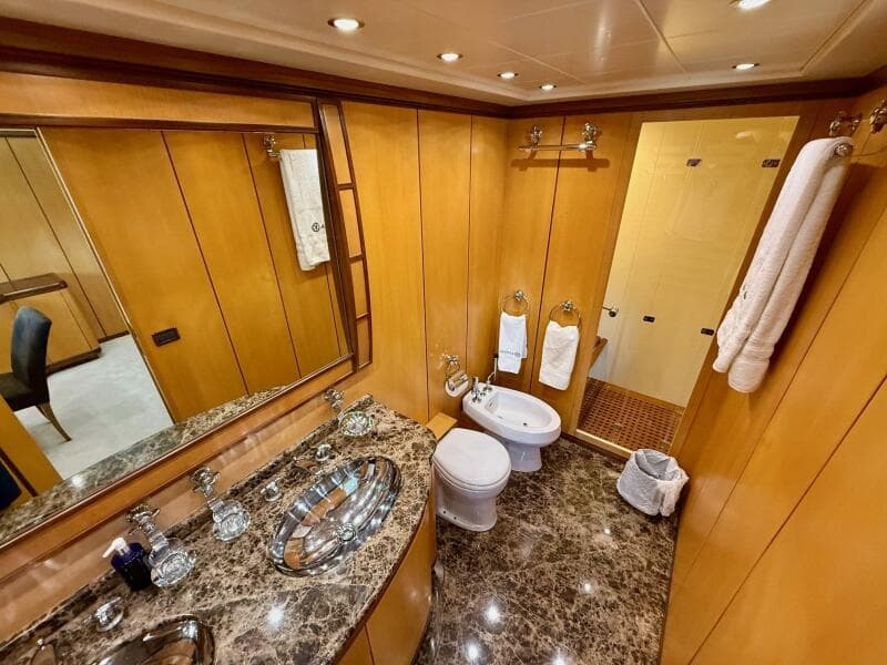 2005 Mangusta 92