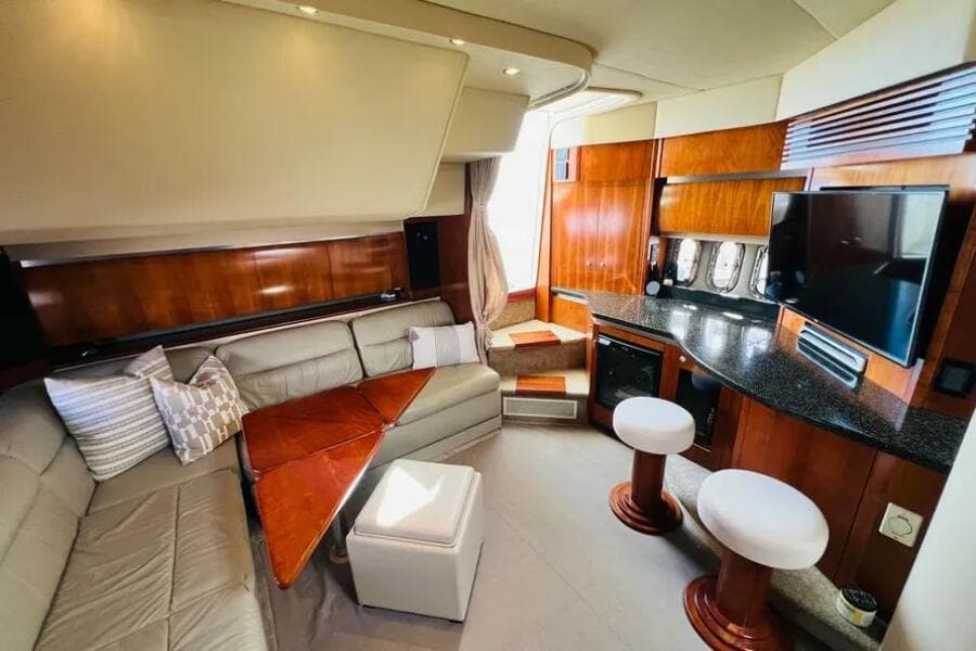2006 Cruisers Yachts 420 Express