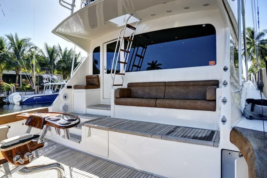 2008 Viking 74 Enclosed Bridge