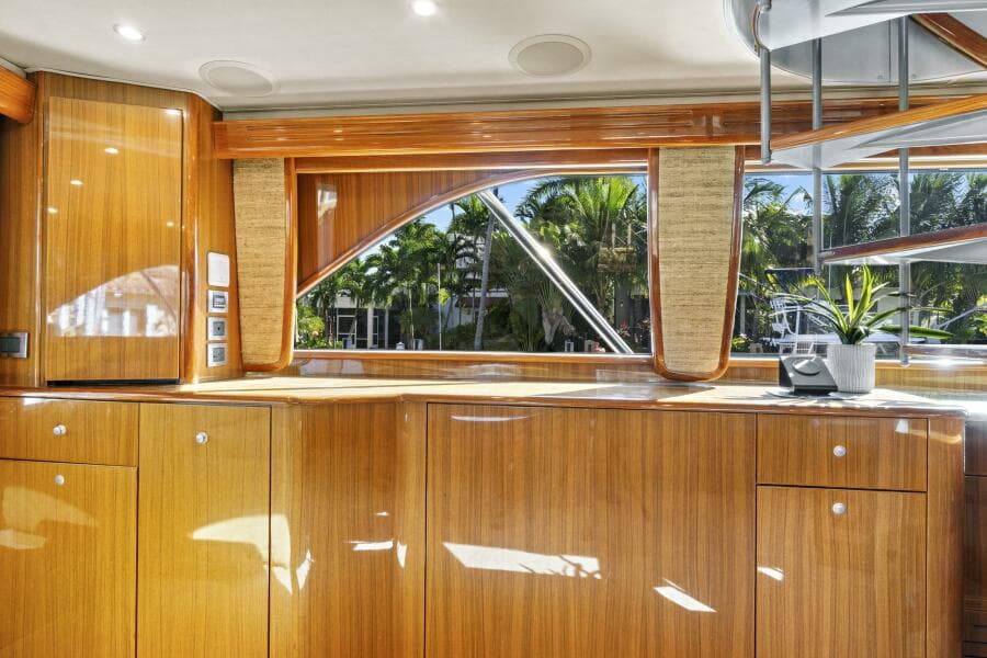 2008 Viking 74 Enclosed Bridge