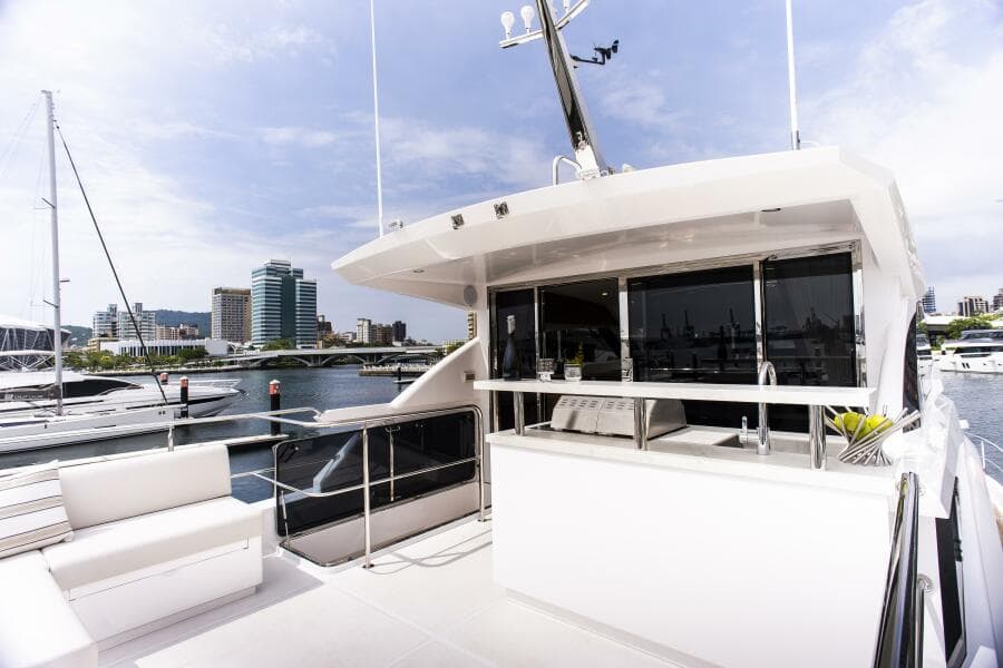 Bridge Deck Aft