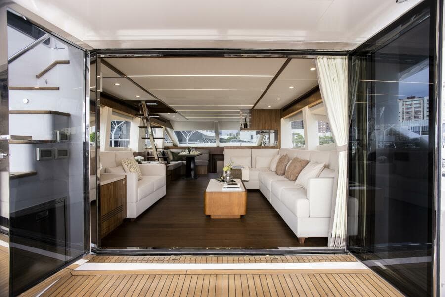 Full Opening, Salon Aft Bulkhead