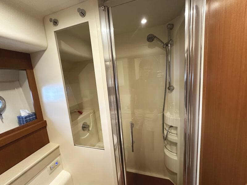 2014 Ferretti Yachts 530