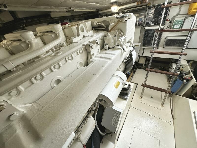 2014 Ferretti Yachts 530
