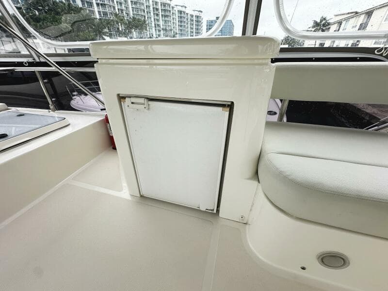 2014 Ferretti Yachts 530