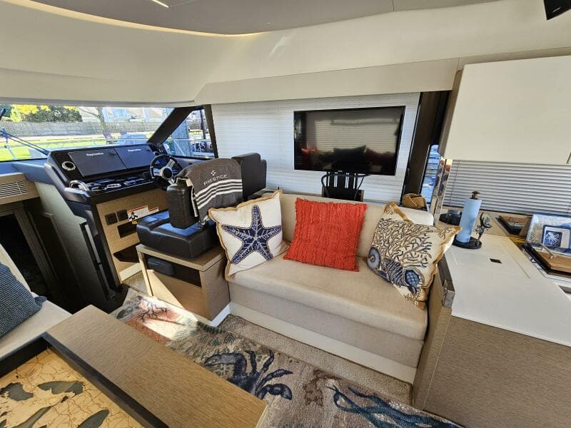2018 Prestige 460 Fly