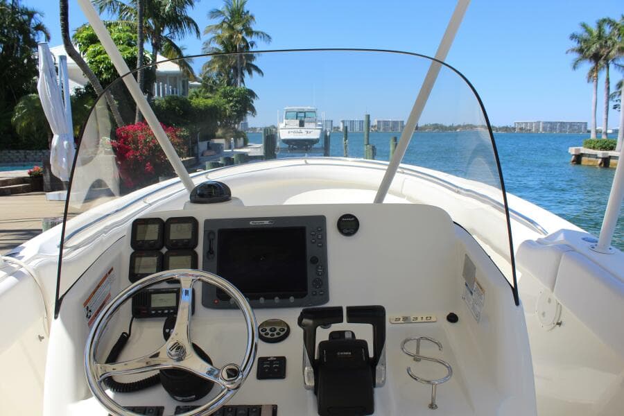 2008 Pursuit 3100 Sport