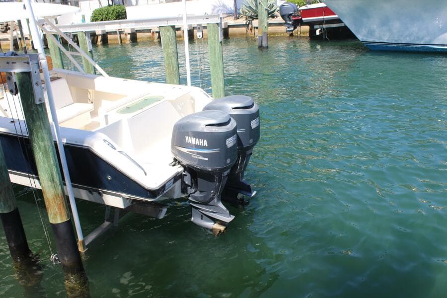 2008 Pursuit 3100 Sport