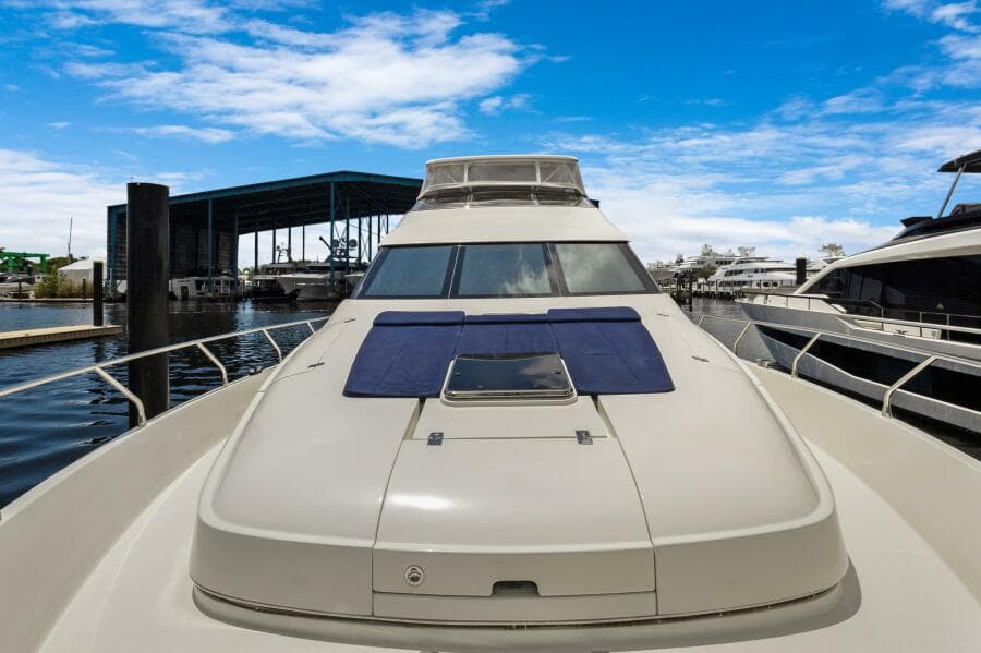 2008 Marquis 690