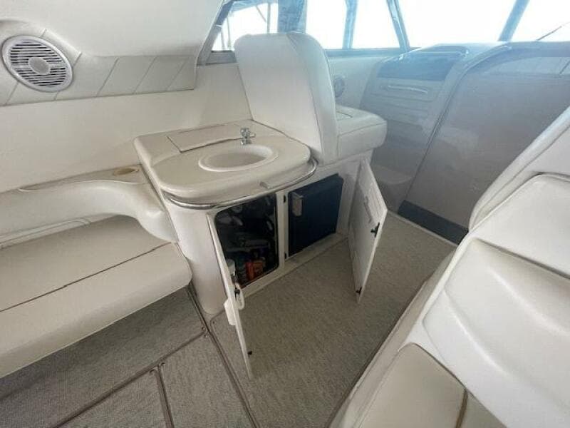 1998 Sea Ray 370 Sundancer