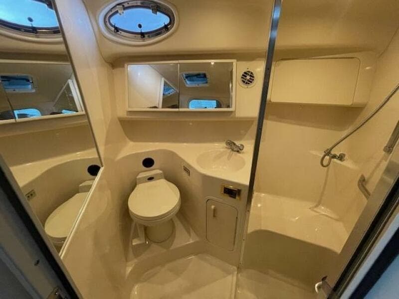 1998 Sea Ray 370 Sundancer