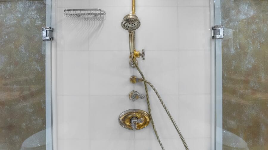 Hatteras 80 Gallopin- Master Head