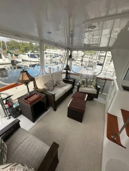 1994 Hatteras 48 Cockpit Motor Yacht