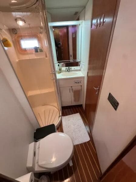 1994 Hatteras 48 Cockpit Motor Yacht