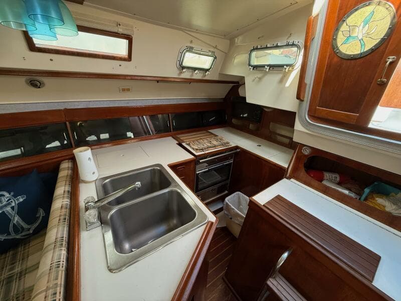1986 Hunter 