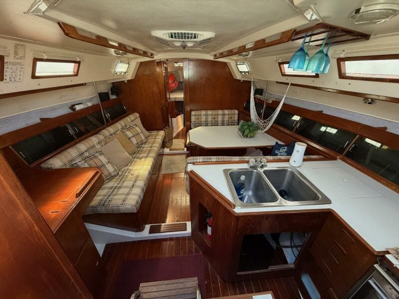 1986 Hunter 