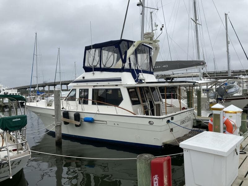 40' Kha Shing port aft profile2