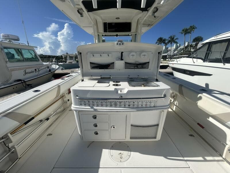Cockpit Leaning Post