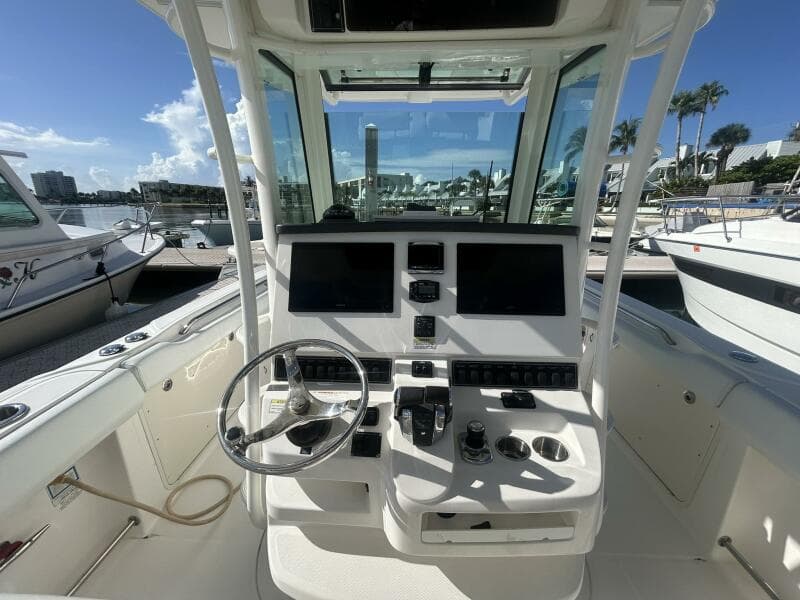 Helm Station